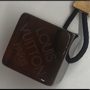 Louis Vuitton Brown Resin Transparent Hair Cubes